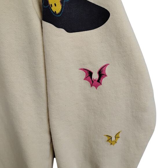 Disney Halloween Graphic Sweatshirt Size Large Crewneck Pale Yellow - Picture 8 of 11